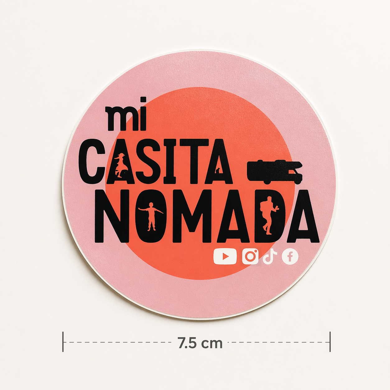 sticker oficial mi casita nómada – 7.5 cm sticker oficial mi casita nómada – 7.5 cm