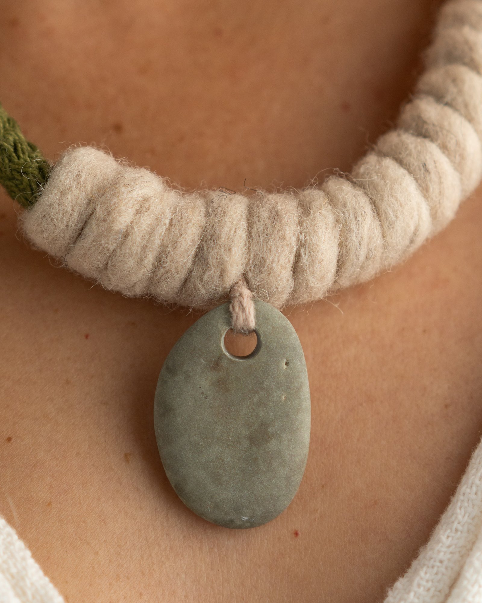 collar olivo collar olivo